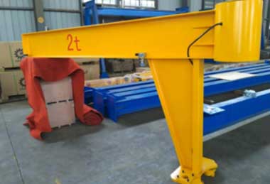 Slewing steel structure for pillar jib crane