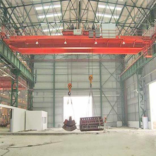 Double hook overhead crane