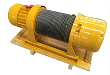 Hoisting and pulling rope winch