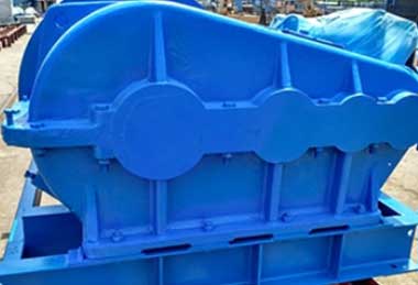 Variable speed winch