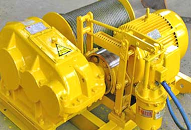 Variable speed winch