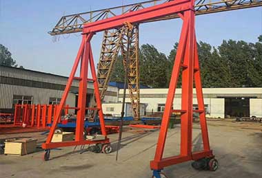 Small portable gantry crane for sale