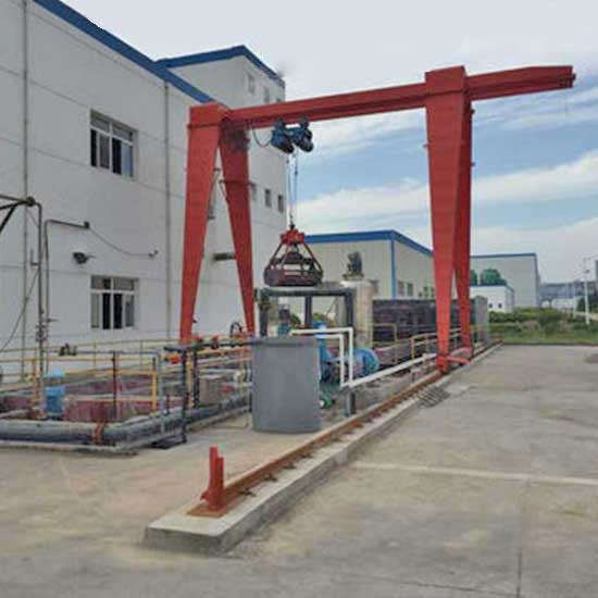 Grab bucket crane for coal mining