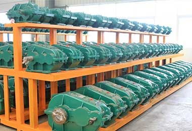 Overhead crane and gantry crane gearbox and reducer