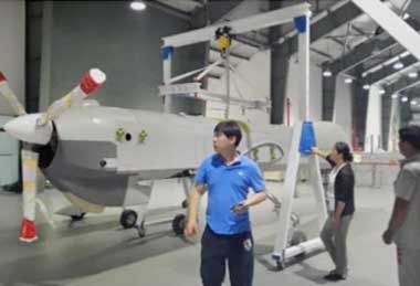 Light weight gantry crane system with castors