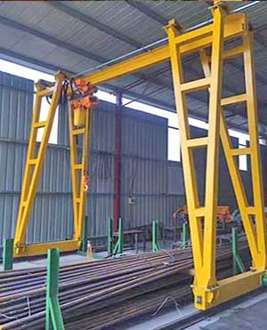 Inverted A structure steel gantry leg