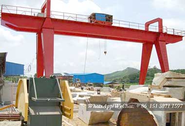 Gantry crane for outdoor stone handling
