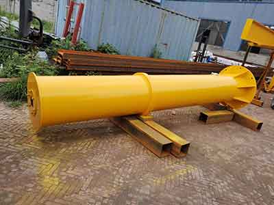 2.5 ton jib crane column painted  2.5 ton jib crane column painted