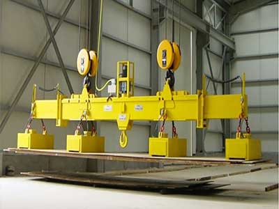 telescopic electromagnetic spreader beam
