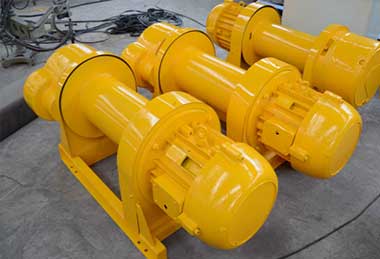 Smooth reel (feature: with flange, commonly used for multi-layer reels)