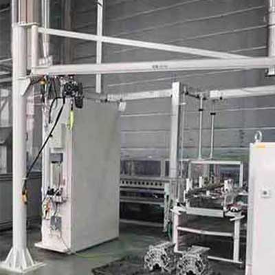 Clean room jib crane