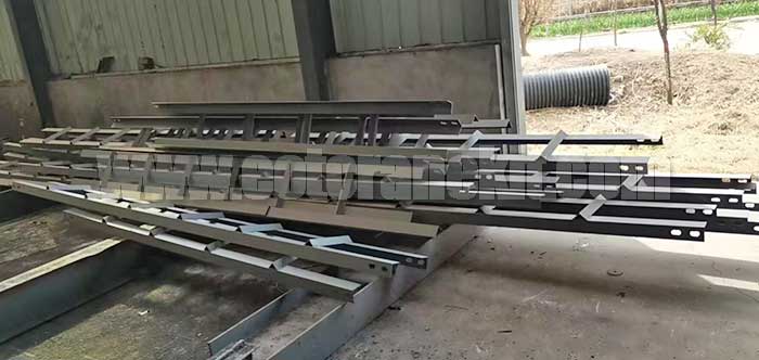 Diagonal bracing of 6.3 ton overhead crane system