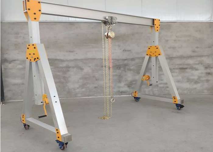 Lightweight aluminum adjsutable height rolling gantry crane  Lightweight aluminum adjsutable height rolling gantry crane