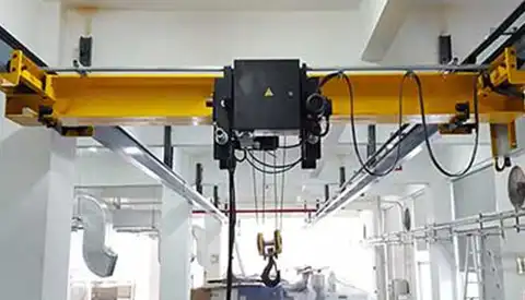 Underslung Overhead Cranes: Underslung Overhead Cranes: