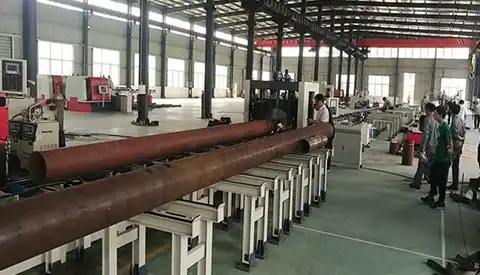 Benefits of Overhead Crane Solutions in Facility Construction and Installation Benefits of Overhead Crane Solutions in Facility Construction and Installation