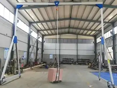 LT4: Simple Gantry Cranes with Adjustable Height & Span 2 Ton