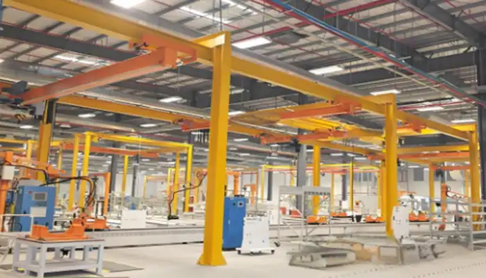 Freestanding bridge crane 