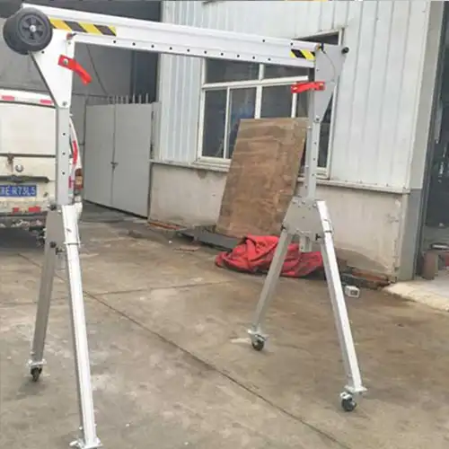 Lightweighted aluminum gantry crane 