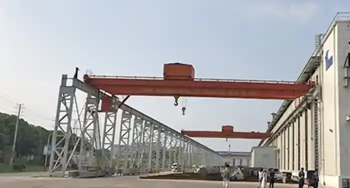 Freestanding Column Supported Open winch double girder crane
