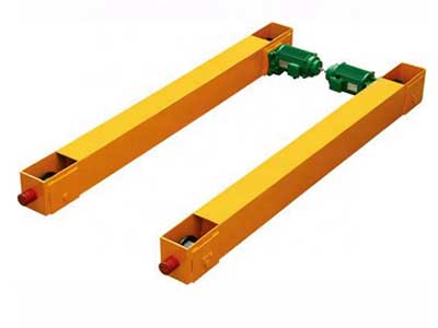 Double girder crane end carriages