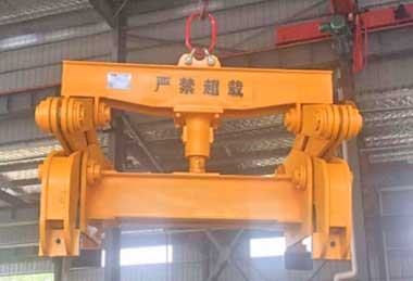 Slab tong lifting devices 