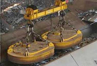 Oval magnetics beam spreaders for types of cranes