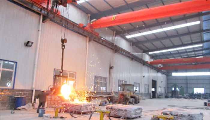 ladle handling hoist