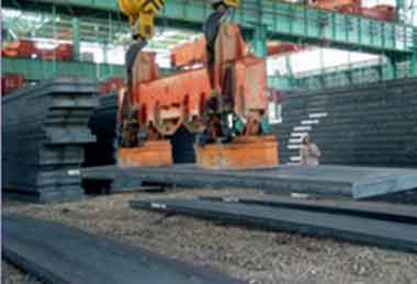 Lifting electromagnet