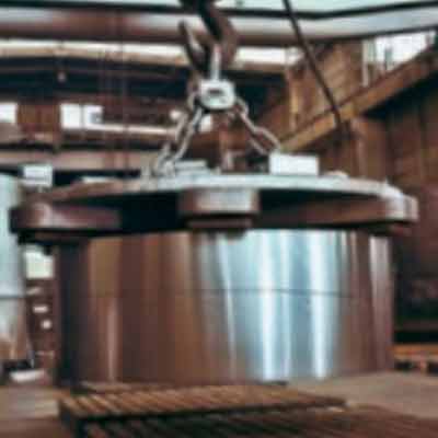 Lifting electromagnet