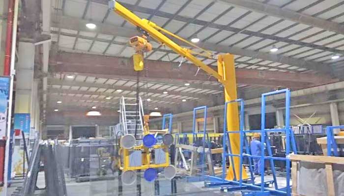 Glass handling crane