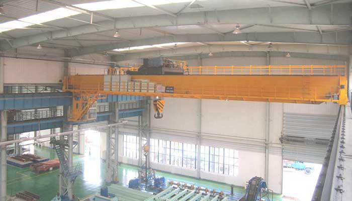 Overhead turbine crane, process turbine handling crane