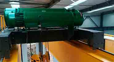 Electric cable hoist for double girder overhead travelling crane Electric cable hoist for double girder overhead travelling crane