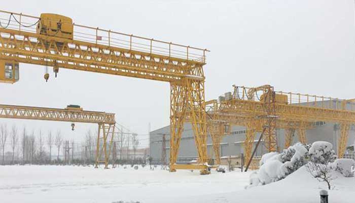 Overhead Material Handling Crane Safety in Cold Weather