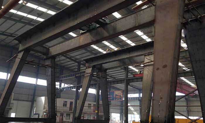 Box girder design of double girder gantry crane