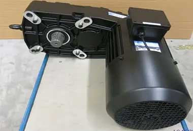 Overhead crane motor and gantry crane motor for hoisting and driving unit Overhead crane motor and gantry crane motor for hoisting and driving unit
