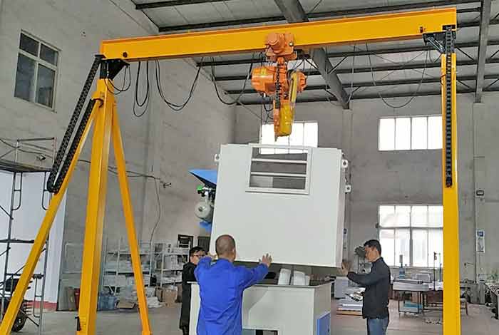 Adjustable Height Portable Gantry Crane:
