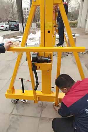 Hand winch mobile a frame gantry crane