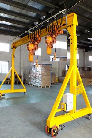 Motorized travelling steel mobile gantry crane 