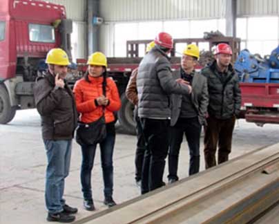 Eot cranes for Serbia plastic injection workshop