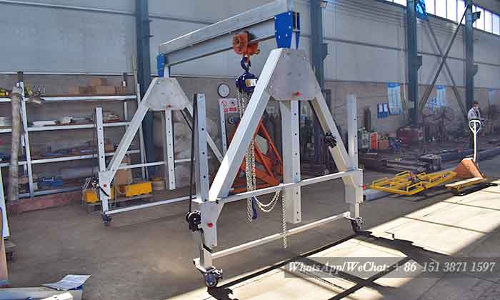 Aluminum movable gantry crane