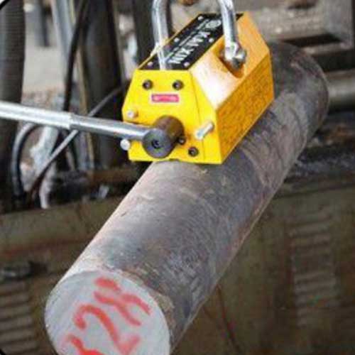 Permanent lifting magnet for round steel handling 
