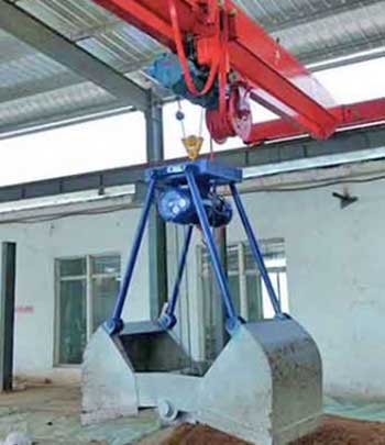 Single girder overhead crane with clamshell grab bucket 
