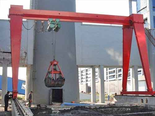 Grab bucket gantry crane with single girder crane design