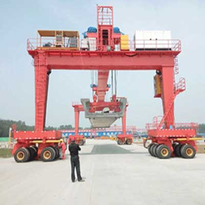 automated straddle carrier
