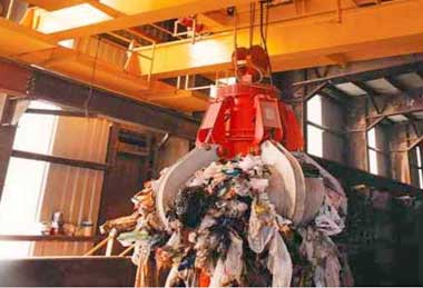 Automatic overhead crane with grab for waste handling Automatic overhead crane with grab for waste handling