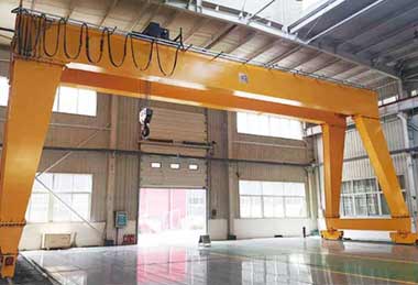 Double girder gantry crane in warehouses for heavy duty loads handling with capacity up to 500 ton 