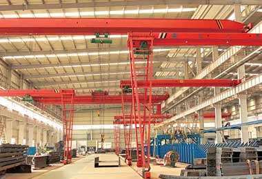 Single girder overhead crane for CNC mills 