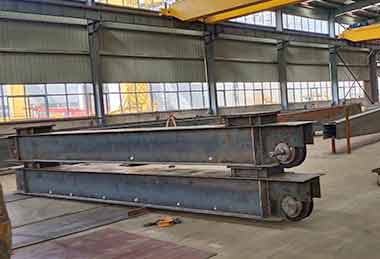 Main girder construction of double girder gantry crane 25 ton for precast manufacturing factory Poland