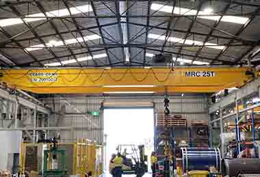 European style double girder hoist overhead travelling crane 