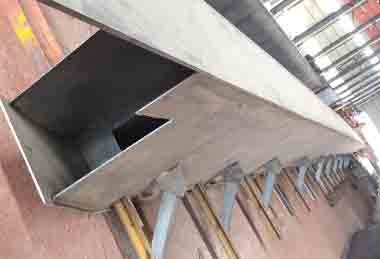 Box structured main girder underconstruction for 20 ton overhead crane for sale Pakistan  Box structured main girder underconstruction for 20 ton overhead crane for sale Pakistan